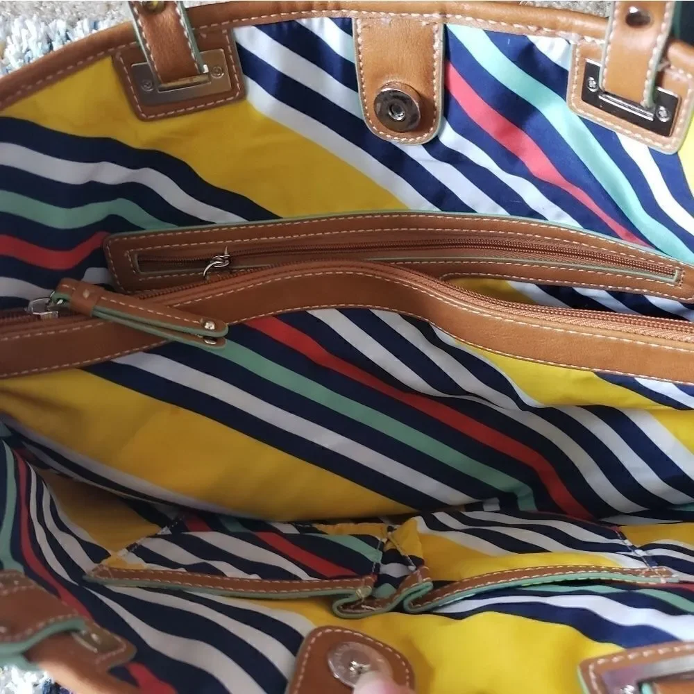 NINE West White Tote Bag with Small Purse Set Like New
